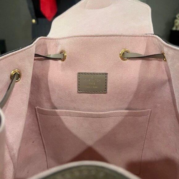 Louis Vuitton Montsouris Backpack - Picture 7 of 9